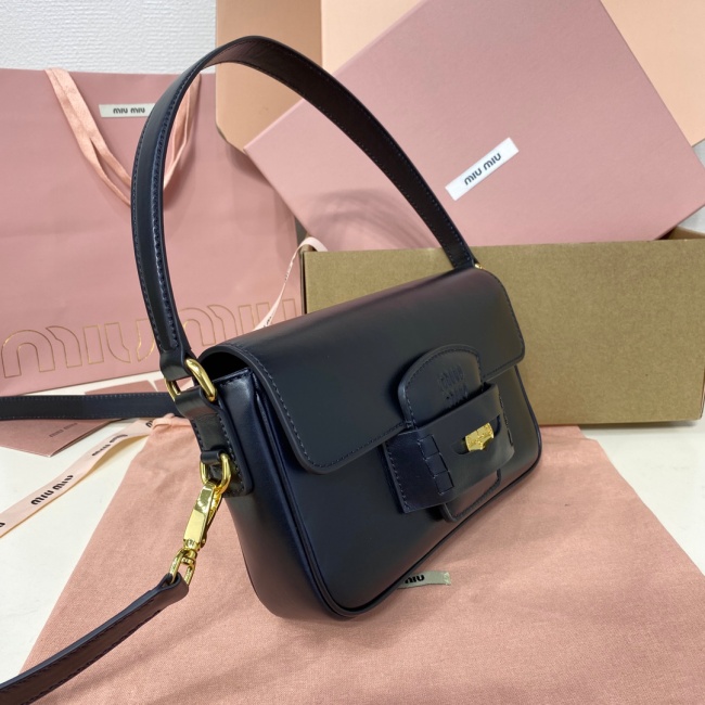 batch_img_1698de7a_20241202_i1733075618_63_3.jpg 3.jpg